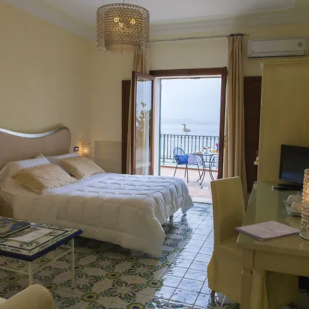 Cetus Hotel