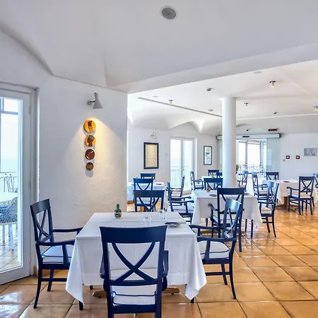 Cetus Hotel