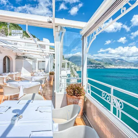 Cetus Ξενοδοχείο 4*