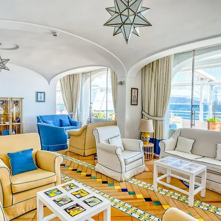 Ξενοδοχείο Cetus 4*