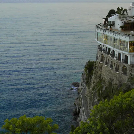 Cetus Hotel 4*
